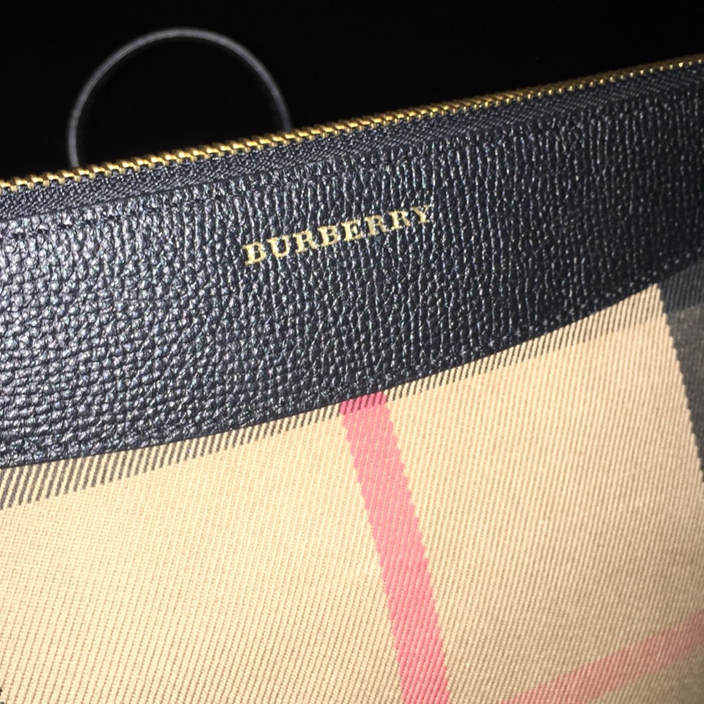 Burberry crossbody - Picture 2 of 4